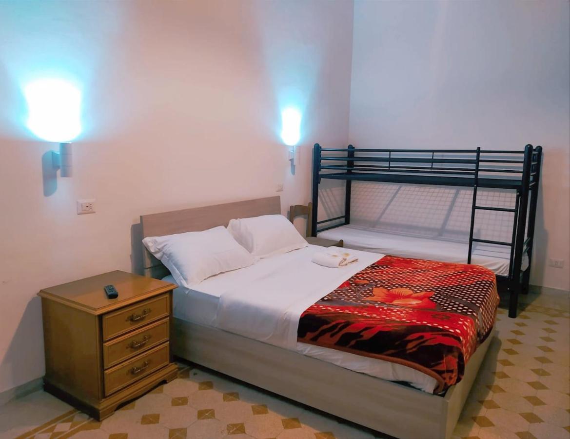 Cattaneo Accomodation - Rome — Photos 3